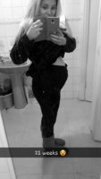 Bump 21 weeks.jpg