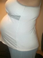 boo boo bump 38 weeks 18th feb 2012.jpg