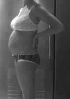 Bump 23 weeks.jpg