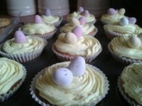 mini egg easter cakes.jpg