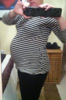 Bump pic - 32 weeks.jpg